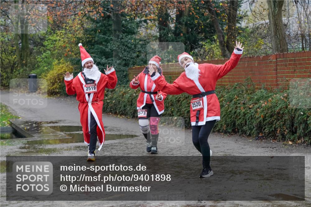 07.12.2025 - St. Pauli X-Mass-Run No. 15 Michael Burmester http://msf.ph/oto/9401898 07.12.2025 10:29:42 Laufen 2519, 2573, 2520 meine-sportfotos.de