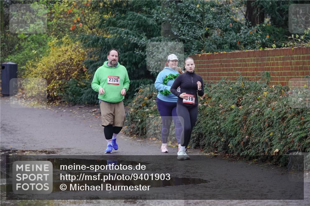 07.12.2025 - St. Pauli X-Mass-Run No. 15 Michael Burmester http://msf.ph/oto/9401903 07.12.2025 10:29:56 Laufen 2329, 19 meine-sportfotos.de
