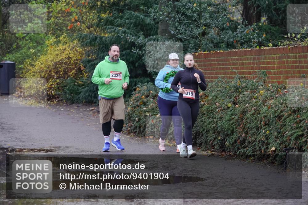 07.12.2025 - St. Pauli X-Mass-Run No. 15 Michael Burmester http://msf.ph/oto/9401904 07.12.2025 10:29:56 Laufen 2329, 31, 319 meine-sportfotos.de