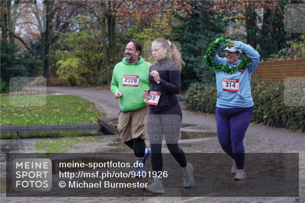 07.12.2025 - St. Pauli X-Mass-Run No. 15 Michael Burmester http://msf.ph/oto/9401926 07.12.2025 10:30:04 Laufen 15, 2329, 319, 314 meine-sportfotos.de