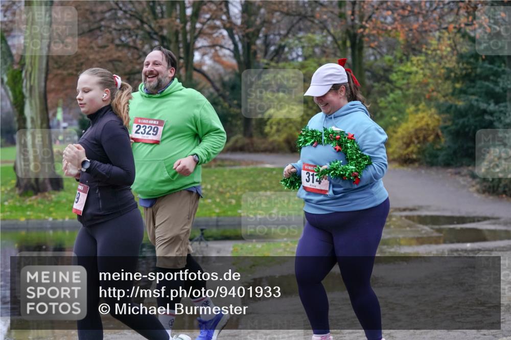 07.12.2025 - St. Pauli X-Mass-Run No. 15 Michael Burmester http://msf.ph/oto/9401933 07.12.2025 10:30:06 Laufen 1115, 9, 5, 2329, 312 meine-sportfotos.de