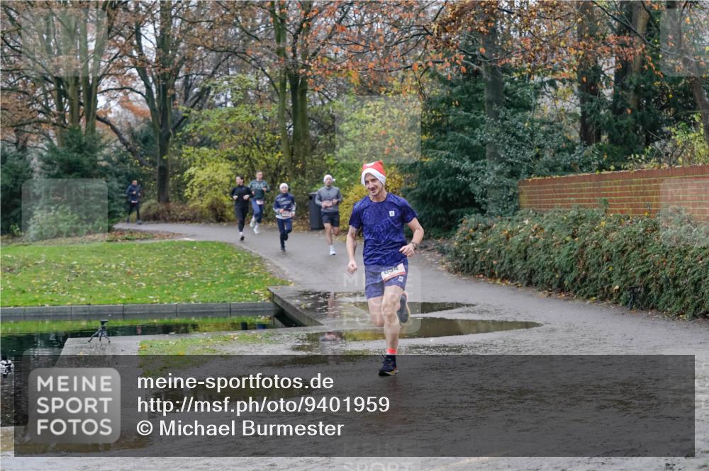 07.12.2025 - St. Pauli X-Mass-Run No. 15 Michael Burmester http://msf.ph/oto/9401959 07.12.2025 10:38:20 Laufen 034 meine-sportfotos.de