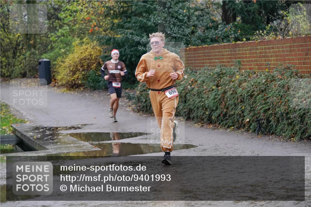 07.12.2025 - St. Pauli X-Mass-Run No. 15 Michael Burmester http://msf.ph/oto/9401993 07.12.2025 10:38:35 Laufen 656, 901 meine-sportfotos.de