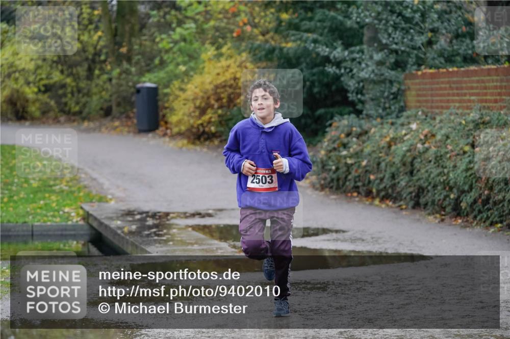07.12.2025 - St. Pauli X-Mass-Run No. 15 Michael Burmester http://msf.ph/oto/9402010 07.12.2025 10:38:58 Laufen 15, 2503 meine-sportfotos.de