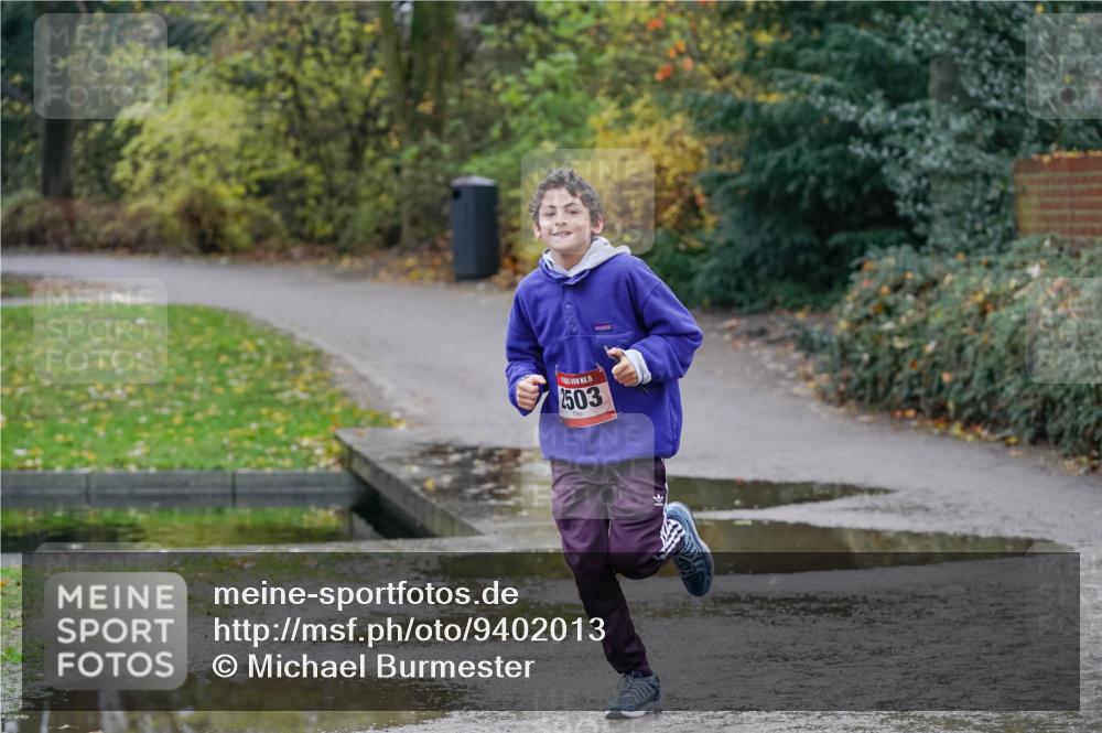 07.12.2025 - St. Pauli X-Mass-Run No. 15 Michael Burmester http://msf.ph/oto/9402013 07.12.2025 10:38:59 Laufen 15, 2503 meine-sportfotos.de