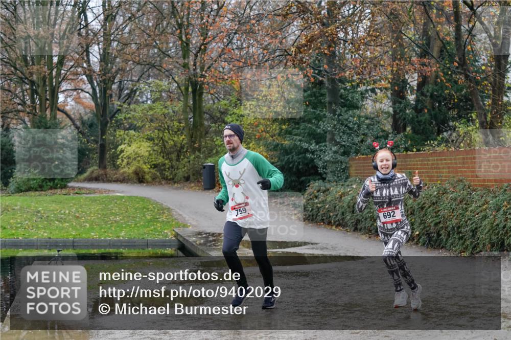 07.12.2025 - St. Pauli X-Mass-Run No. 15 Michael Burmester http://msf.ph/oto/9402029 07.12.2025 10:39:41 Laufen 759, 692 meine-sportfotos.de