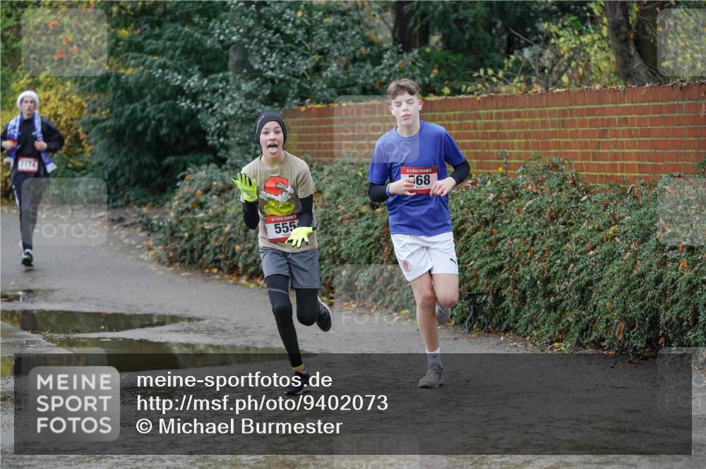 07.12.2025 - St. Pauli X-Mass-Run No. 15 Michael Burmester http://msf.ph/oto/9402073 07.12.2025 10:40:20 Laufen 1174, 15, 555, 15, 568 meine-sportfotos.de