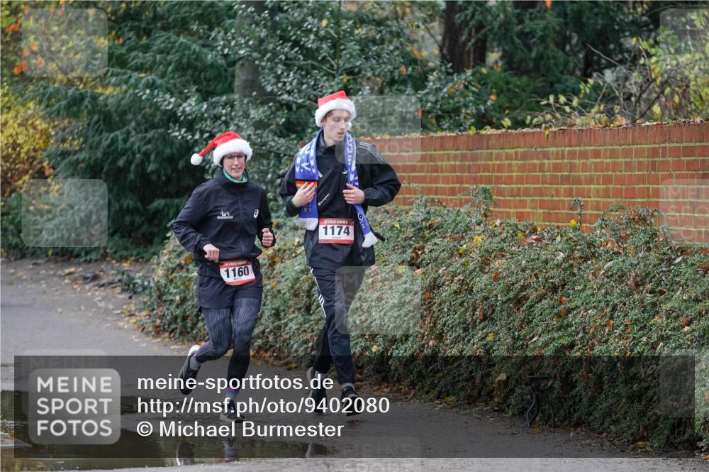 07.12.2025 - St. Pauli X-Mass-Run No. 15 Michael Burmester http://msf.ph/oto/9402080 07.12.2025 10:40:23 Laufen 1160, 1174 meine-sportfotos.de