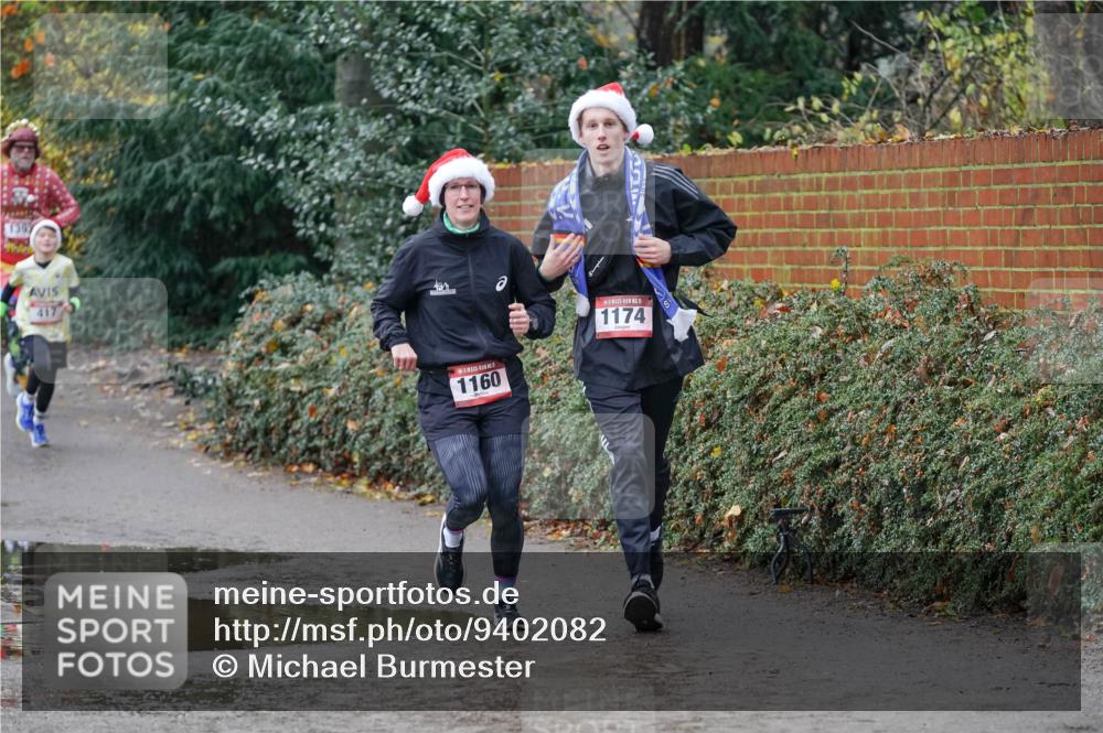 07.12.2025 - St. Pauli X-Mass-Run No. 15 Michael Burmester http://msf.ph/oto/9402082 07.12.2025 10:40:24 Laufen 139, 417, 5, 1160, 15, 1174 meine-sportfotos.de