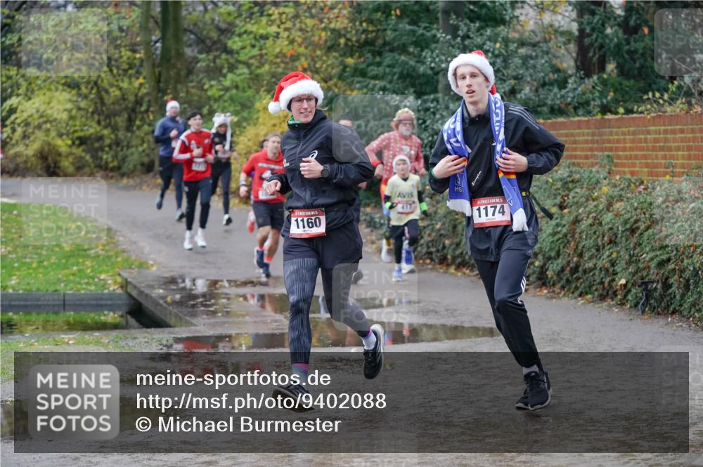 07.12.2025 - St. Pauli X-Mass-Run No. 15 Michael Burmester http://msf.ph/oto/9402088 07.12.2025 10:40:26 Laufen 15, 1160, 417, 15, 1174 meine-sportfotos.de