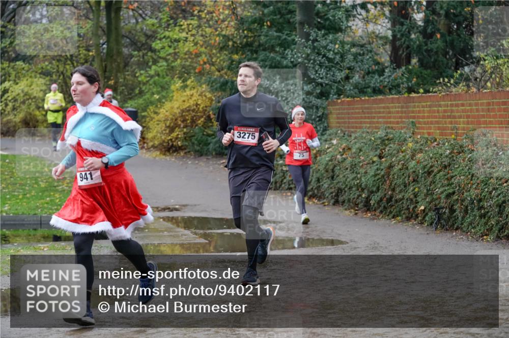 07.12.2025 - St. Pauli X-Mass-Run No. 15 Michael Burmester http://msf.ph/oto/9402117 07.12.2025 10:40:39 Laufen 941, 3275, 75 meine-sportfotos.de