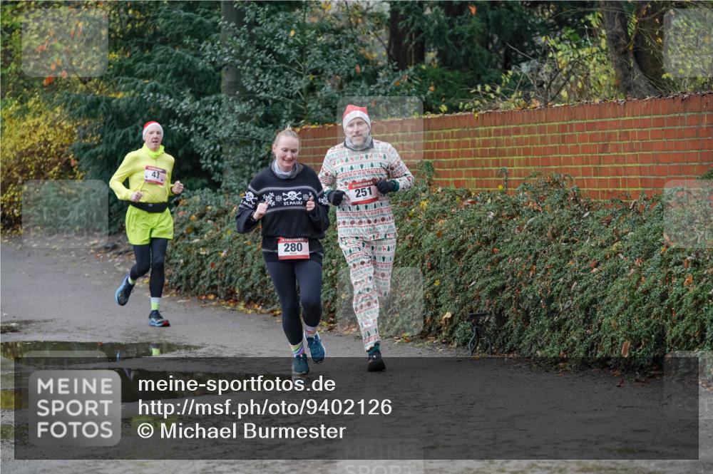 07.12.2025 - St. Pauli X-Mass-Run No. 15 Michael Burmester http://msf.ph/oto/9402126 07.12.2025 10:40:45 Laufen 43, 251, 280 meine-sportfotos.de