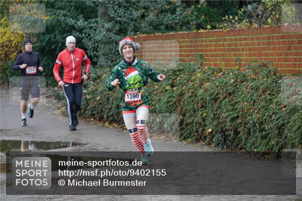 07.12.2025 - St. Pauli X-Mass-Run No. 15 Michael Burmester http://msf.ph/oto/9402155 07.12.2025 10:40:54 Laufen 324, 1390 meine-sportfotos.de