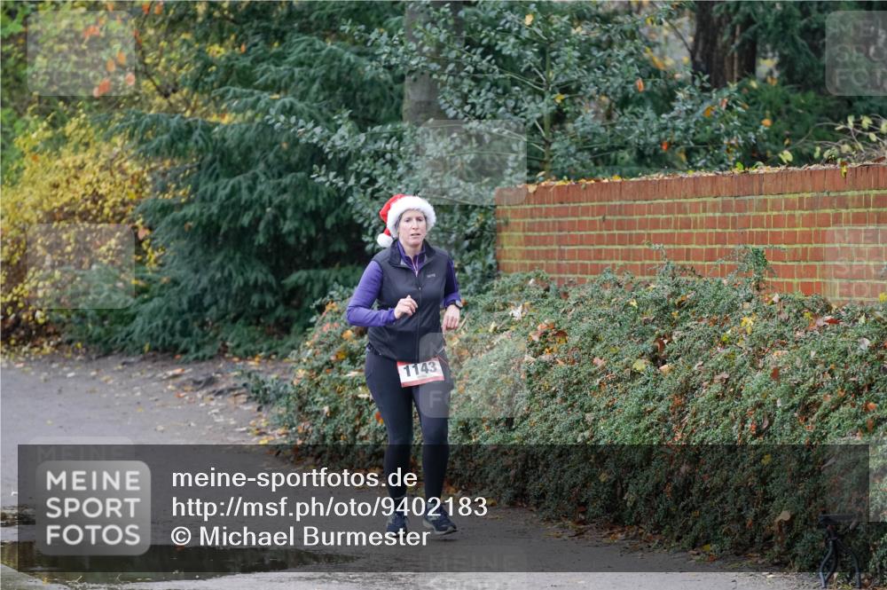 07.12.2025 - St. Pauli X-Mass-Run No. 15 Michael Burmester http://msf.ph/oto/9402183 07.12.2025 10:41:12 Laufen 1143 meine-sportfotos.de