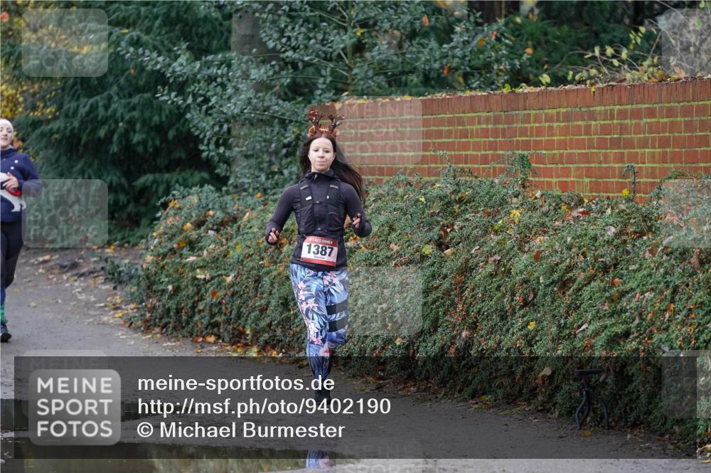 07.12.2025 - St. Pauli X-Mass-Run No. 15 Michael Burmester http://msf.ph/oto/9402190 07.12.2025 10:41:18 Laufen 1387 meine-sportfotos.de