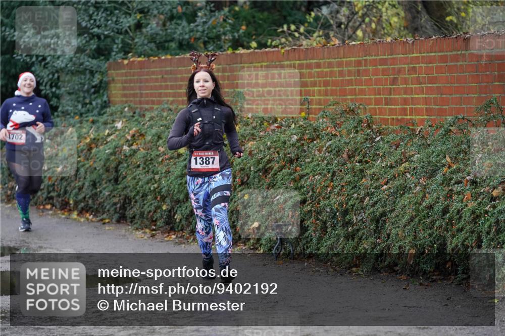 07.12.2025 - St. Pauli X-Mass-Run No. 15 Michael Burmester http://msf.ph/oto/9402192 07.12.2025 10:41:20 Laufen 1702, 5, 1387 meine-sportfotos.de