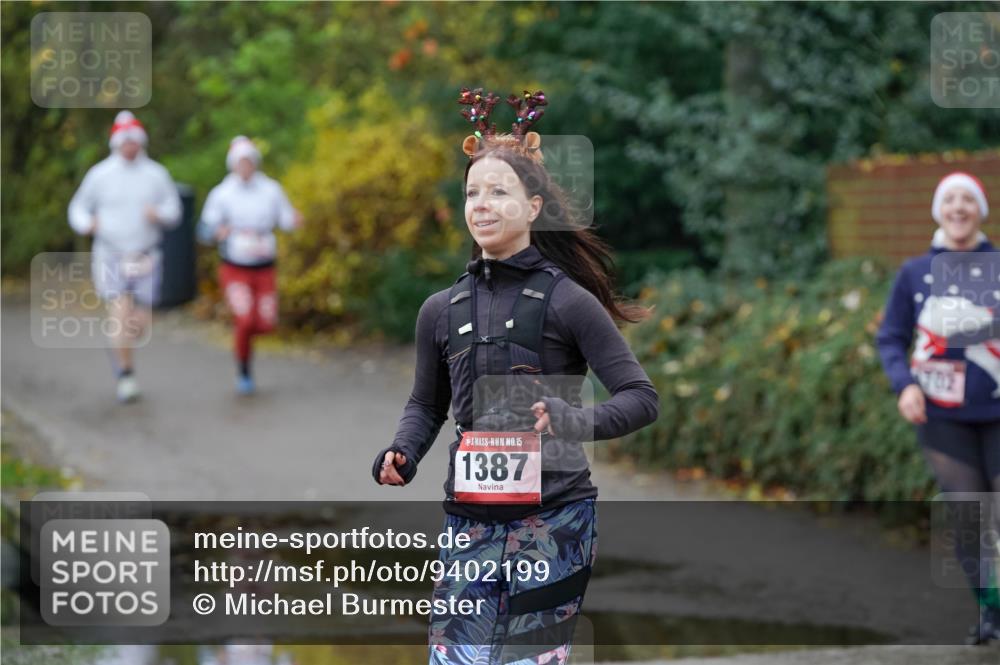 07.12.2025 - St. Pauli X-Mass-Run No. 15 Michael Burmester http://msf.ph/oto/9402199 07.12.2025 10:41:22 Laufen 15, 1387, 702 meine-sportfotos.de