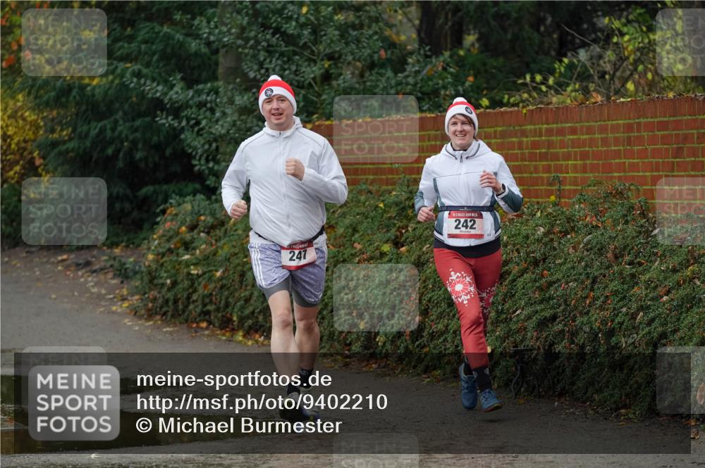 07.12.2025 - St. Pauli X-Mass-Run No. 15 Michael Burmester http://msf.ph/oto/9402210 07.12.2025 10:41:28 Laufen 241, 5, 242 meine-sportfotos.de