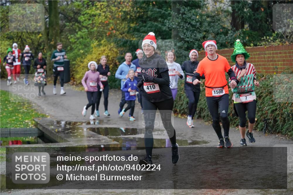 07.12.2025 - St. Pauli X-Mass-Run No. 15 Michael Burmester http://msf.ph/oto/9402224 07.12.2025 10:41:35 Laufen 74, 410, 77, 1508, 7 meine-sportfotos.de
