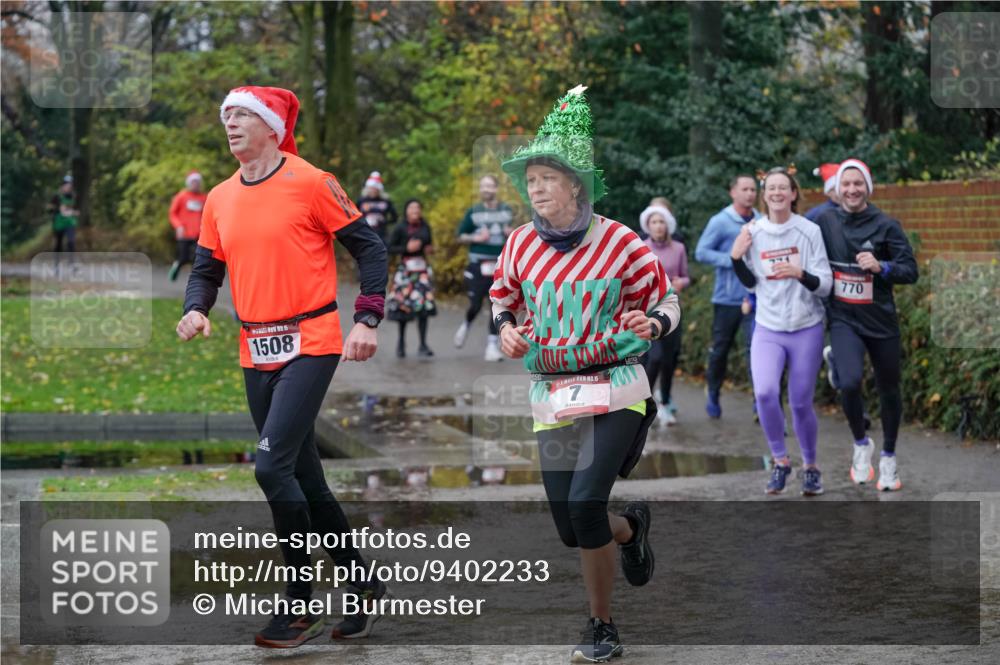07.12.2025 - St. Pauli X-Mass-Run No. 15 Michael Burmester http://msf.ph/oto/9402233 07.12.2025 10:41:37 Laufen 15, 1508, 15, 7, 770 meine-sportfotos.de