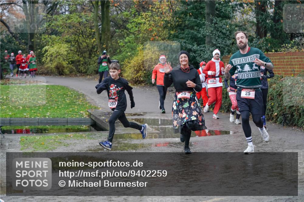 07.12.2025 - St. Pauli X-Mass-Run No. 15 Michael Burmester http://msf.ph/oto/9402259 07.12.2025 10:41:43 Laufen 1203, 148, 20, 985, 25 meine-sportfotos.de
