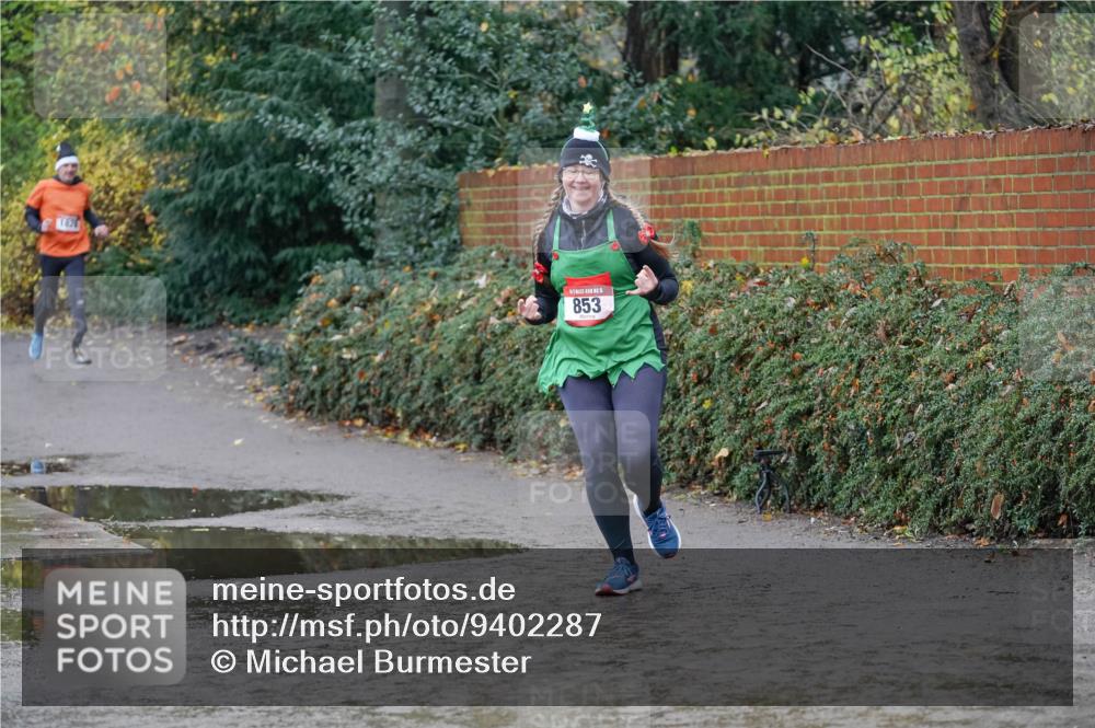 07.12.2025 - St. Pauli X-Mass-Run No. 15 Michael Burmester http://msf.ph/oto/9402287 07.12.2025 10:41:51 Laufen 15, 853 meine-sportfotos.de