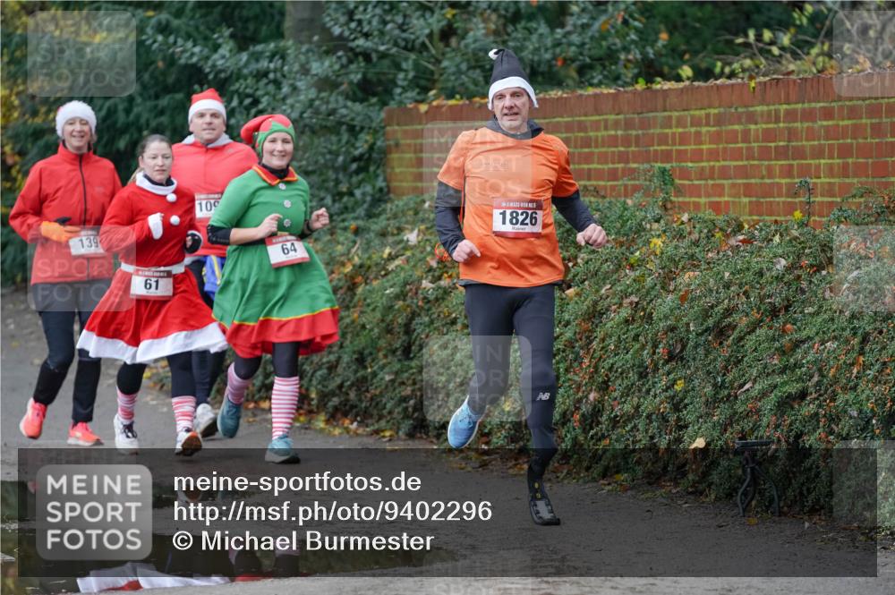 07.12.2025 - St. Pauli X-Mass-Run No. 15 Michael Burmester http://msf.ph/oto/9402296 07.12.2025 10:41:55 Laufen 139, 61, 109, 64, 5, 1826 meine-sportfotos.de