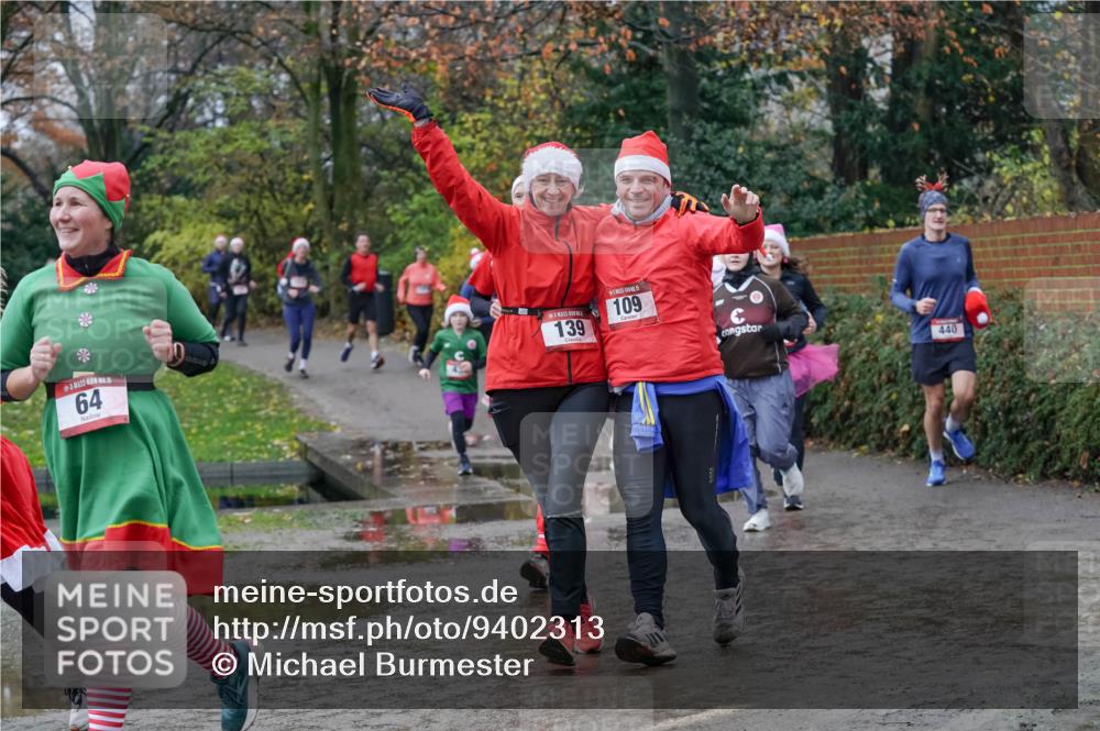 07.12.2025 - St. Pauli X-Mass-Run No. 15 Michael Burmester http://msf.ph/oto/9402313 07.12.2025 10:42:02 Laufen 5, 64, 139, 109, 440 meine-sportfotos.de