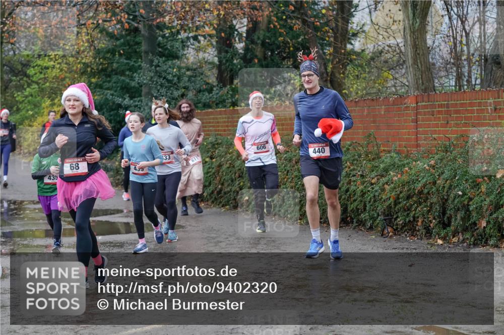 07.12.2025 - St. Pauli X-Mass-Run No. 15 Michael Burmester http://msf.ph/oto/9402320 07.12.2025 10:42:04 Laufen 435, 68, 435, 433, 611, 606, 440 meine-sportfotos.de