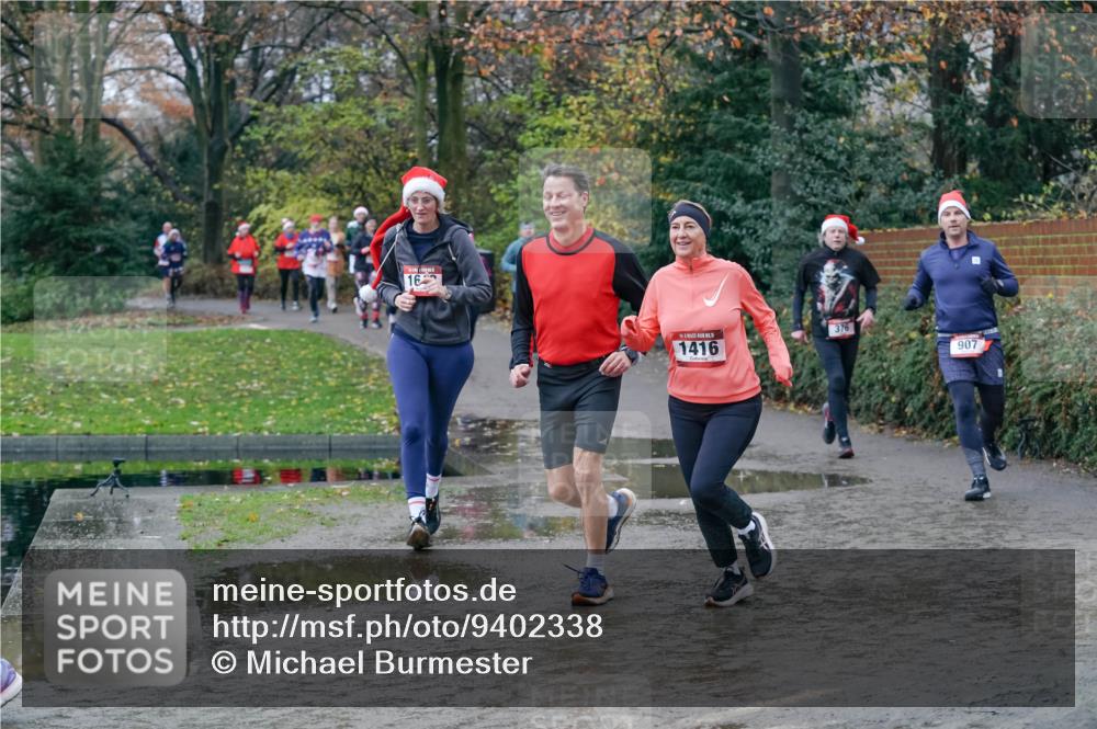 07.12.2025 - St. Pauli X-Mass-Run No. 15 Michael Burmester http://msf.ph/oto/9402338 07.12.2025 10:42:10 Laufen 16, 1416, 376, 907 meine-sportfotos.de