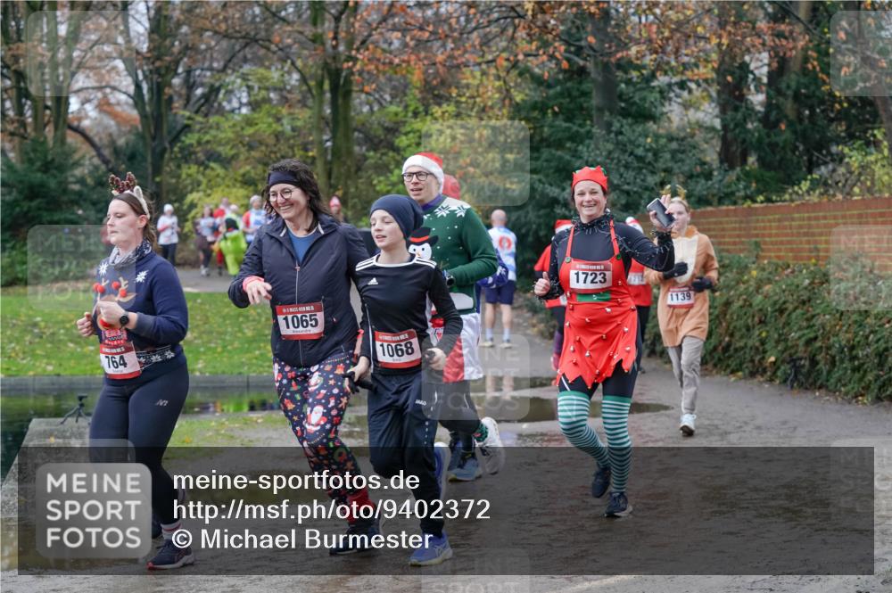 07.12.2025 - St. Pauli X-Mass-Run No. 15 Michael Burmester http://msf.ph/oto/9402372 07.12.2025 10:42:22 Laufen 764, 15, 1065, 1068, 1723, 1139 meine-sportfotos.de