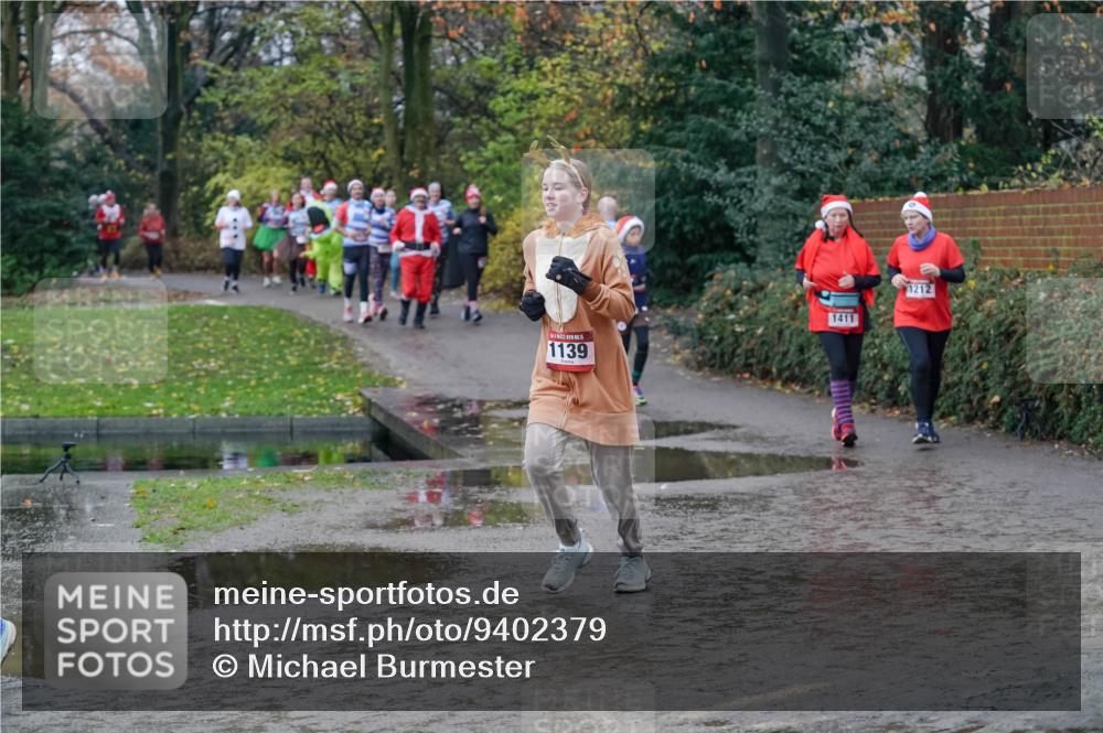 07.12.2025 - St. Pauli X-Mass-Run No. 15 Michael Burmester http://msf.ph/oto/9402379 07.12.2025 10:42:23 Laufen 1139, 1411, 1212 meine-sportfotos.de