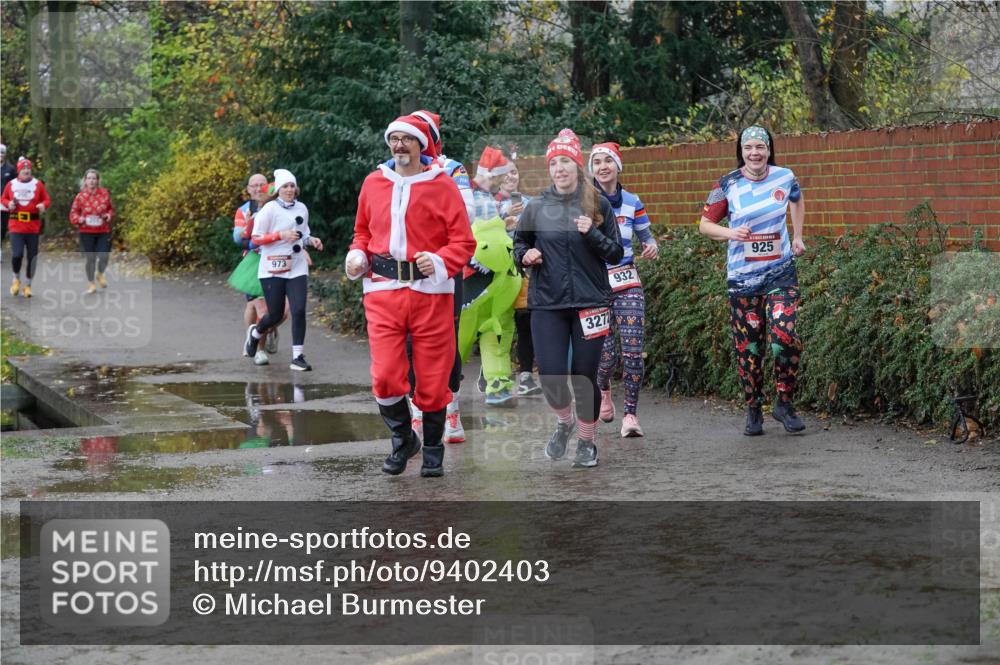 07.12.2025 - St. Pauli X-Mass-Run No. 15 Michael Burmester http://msf.ph/oto/9402403 07.12.2025 10:42:32 Laufen 973, 932 meine-sportfotos.de