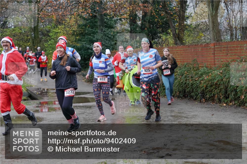 07.12.2025 - St. Pauli X-Mass-Run No. 15 Michael Burmester http://msf.ph/oto/9402409 07.12.2025 10:42:34 Laufen 3272, 932, 28, 14, 925, 2254 meine-sportfotos.de