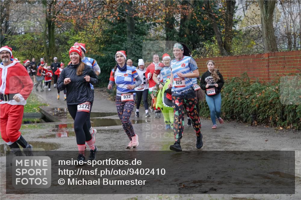 07.12.2025 - St. Pauli X-Mass-Run No. 15 Michael Burmester http://msf.ph/oto/9402410 07.12.2025 10:42:34 Laufen 3272, 932, 973, 925, 1432, 2254 meine-sportfotos.de