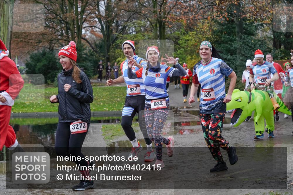 07.12.2025 - St. Pauli X-Mass-Run No. 15 Michael Burmester http://msf.ph/oto/9402415 07.12.2025 10:42:35 Laufen 3272, 927, 932, 5, 925, 1428 meine-sportfotos.de