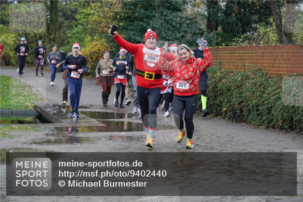 07.12.2025 - St. Pauli X-Mass-Run No. 15 Michael Burmester http://msf.ph/oto/9402440 07.12.2025 10:42:41 Laufen 216, 875, 1102, 200, 000, 281, 201 meine-sportfotos.de