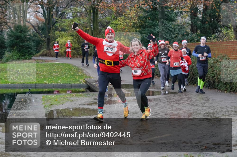 07.12.2025 - St. Pauli X-Mass-Run No. 15 Michael Burmester http://msf.ph/oto/9402445 07.12.2025 10:42:42 Laufen 200, 000, 201, 222, 215, 557 meine-sportfotos.de