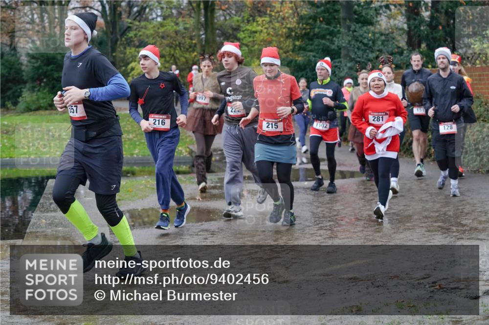 07.12.2025 - St. Pauli X-Mass-Run No. 15 Michael Burmester http://msf.ph/oto/9402456 07.12.2025 10:42:45 Laufen 657, 1, 997, 151, 22, 281, 215, 1102, 216, 128 meine-sportfotos.de