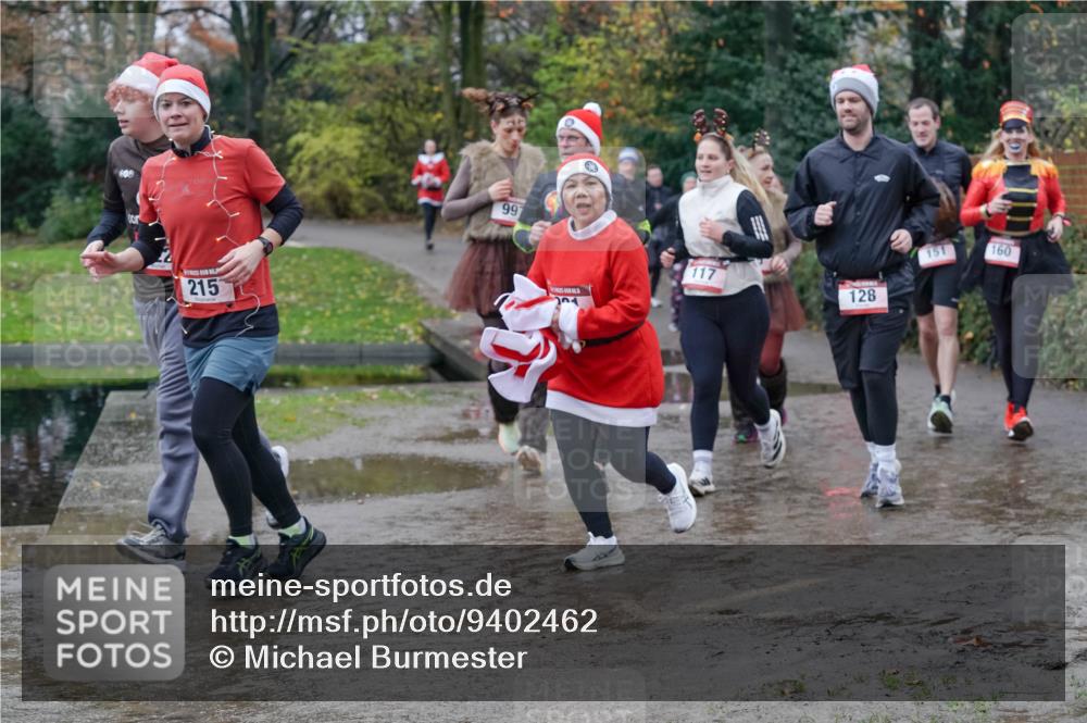 07.12.2025 - St. Pauli X-Mass-Run No. 15 Michael Burmester http://msf.ph/oto/9402462 07.12.2025 10:42:46 Laufen 608, 215, 997, 117, 151, 160, 128 meine-sportfotos.de