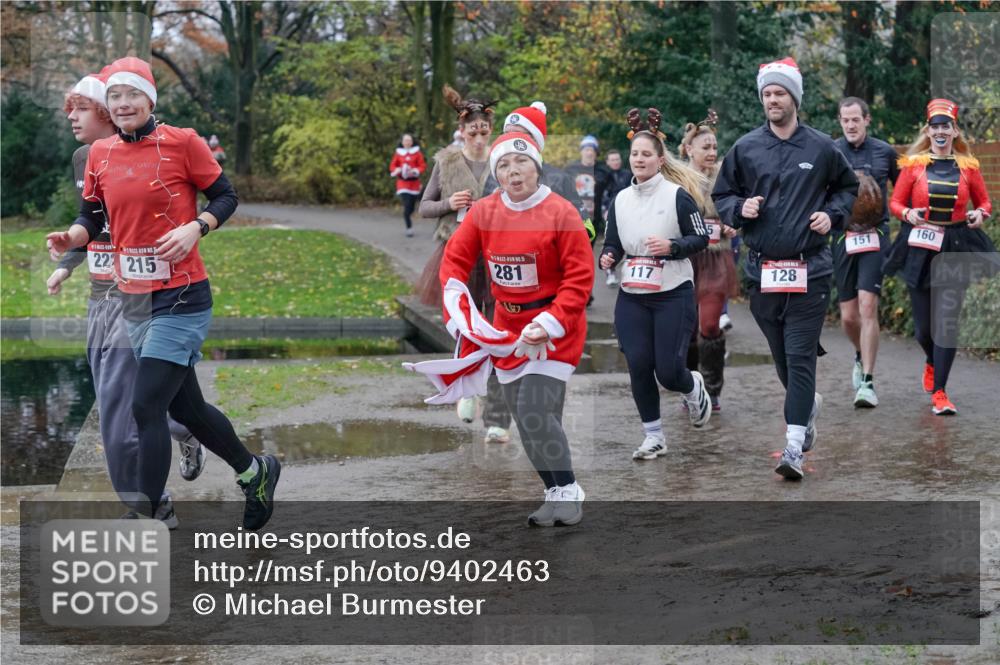 07.12.2025 - St. Pauli X-Mass-Run No. 15 Michael Burmester http://msf.ph/oto/9402463 07.12.2025 10:42:46 Laufen 222, 215, 15, 281, 117, 128, 151, 160 meine-sportfotos.de