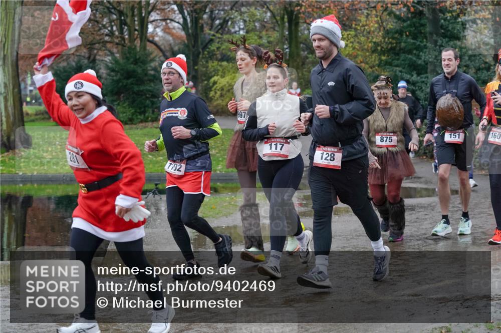 07.12.2025 - St. Pauli X-Mass-Run No. 15 Michael Burmester http://msf.ph/oto/9402469 07.12.2025 10:42:47 Laufen 281, 7702, 117, 5, 128, 875, 151, 160 meine-sportfotos.de