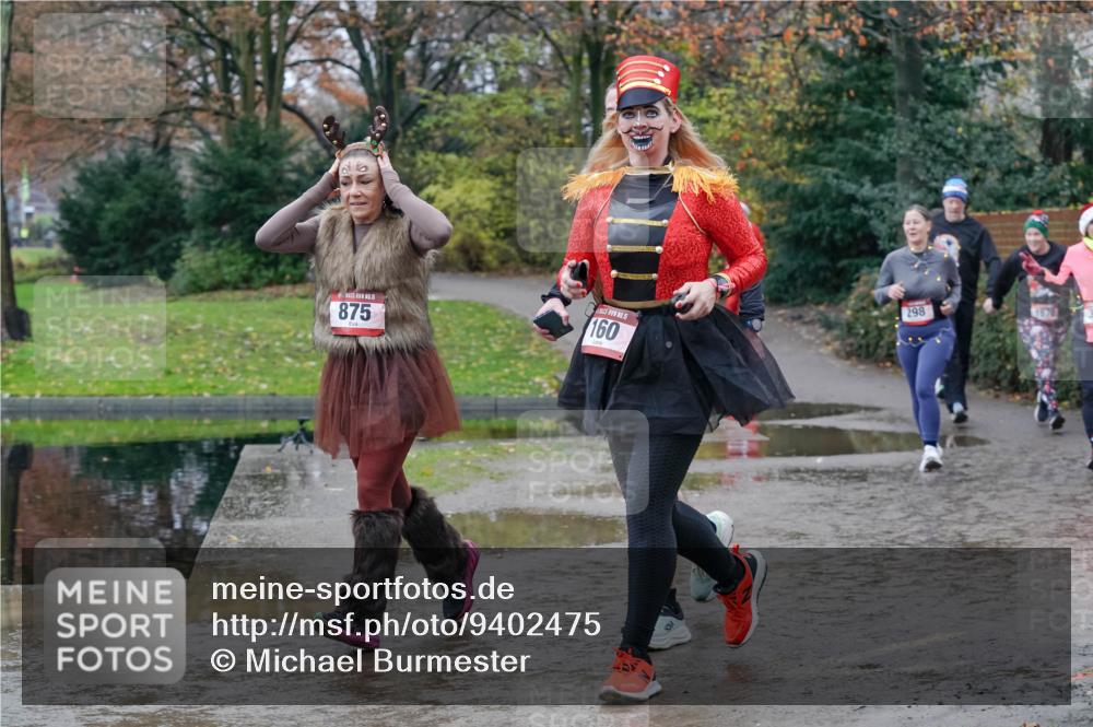07.12.2025 - St. Pauli X-Mass-Run No. 15 Michael Burmester http://msf.ph/oto/9402475 07.12.2025 10:42:48 Laufen 875, 160, 298 meine-sportfotos.de