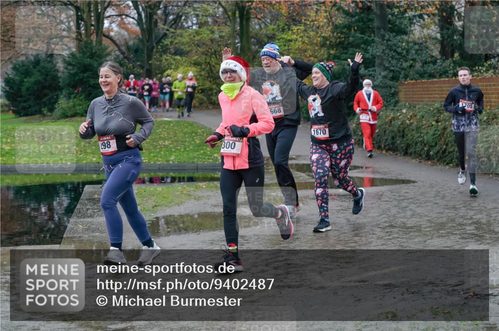 07.12.2025 - St. Pauli X-Mass-Run No. 15 Michael Burmester http://msf.ph/oto/9402487 07.12.2025 10:42:51 Laufen 198, 300, 668, 1670, 1705 meine-sportfotos.de