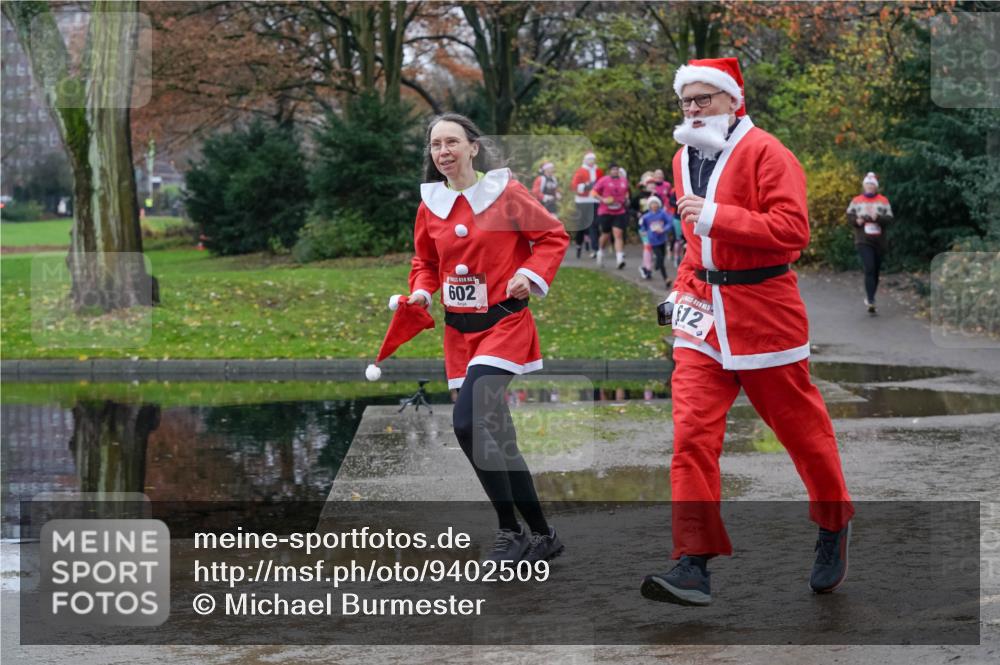 07.12.2025 - St. Pauli X-Mass-Run No. 15 Michael Burmester http://msf.ph/oto/9402509 07.12.2025 10:42:56 Laufen 602, 12 meine-sportfotos.de