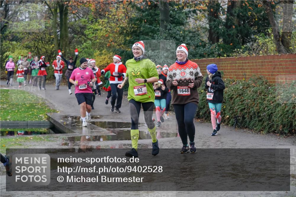 07.12.2025 - St. Pauli X-Mass-Run No. 15 Michael Burmester http://msf.ph/oto/9402528 07.12.2025 10:43:04 Laufen 92, 1648 meine-sportfotos.de