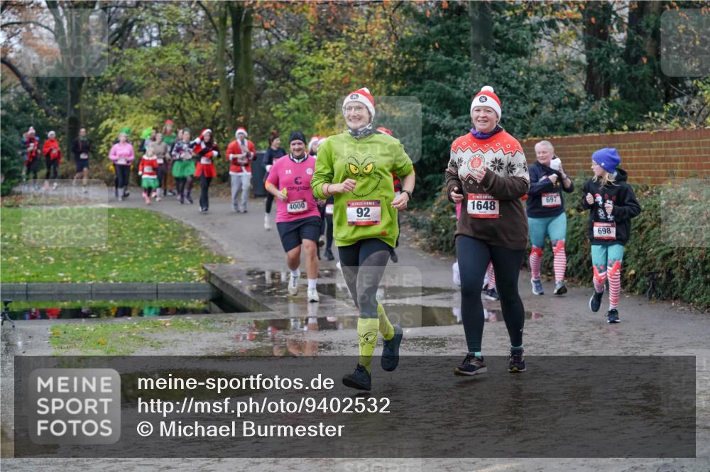 07.12.2025 - St. Pauli X-Mass-Run No. 15 Michael Burmester http://msf.ph/oto/9402532 07.12.2025 10:43:04 Laufen 4000, 92, 697, 1648, 698 meine-sportfotos.de