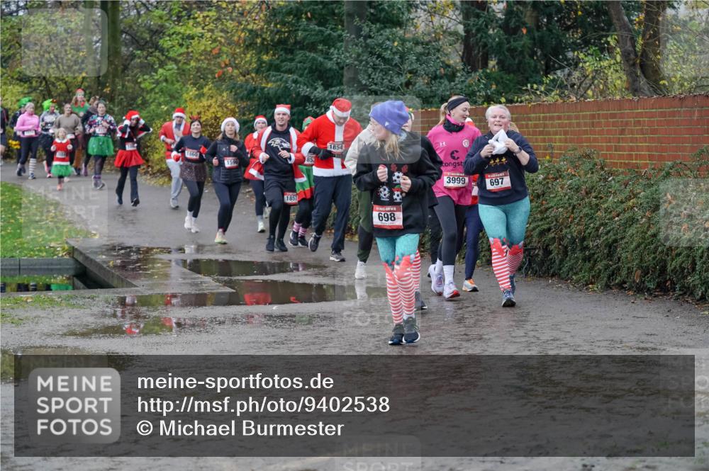 07.12.2025 - St. Pauli X-Mass-Run No. 15 Michael Burmester http://msf.ph/oto/9402538 07.12.2025 10:43:06 Laufen 1860, 1596, 853, 1854, 1857, 698, 3999, 697 meine-sportfotos.de