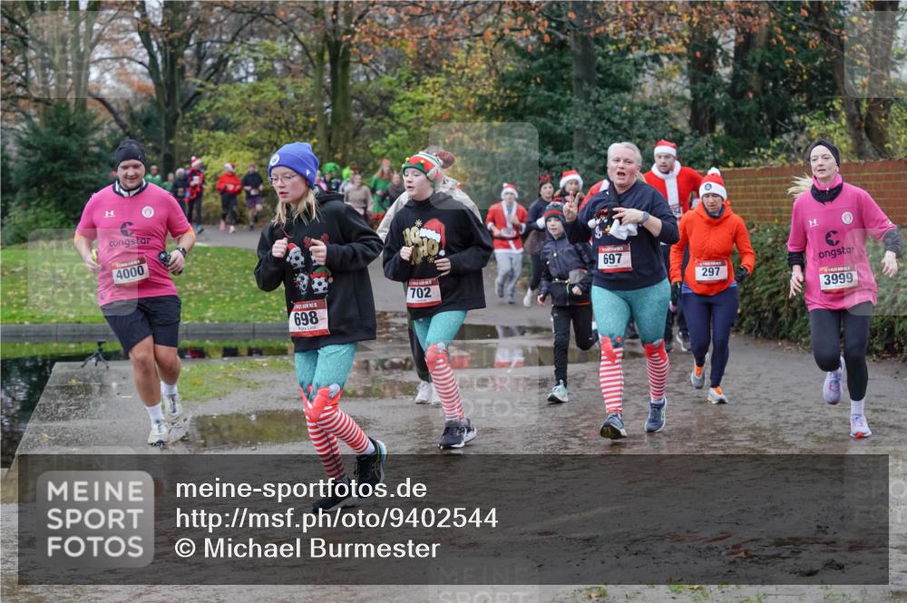 07.12.2025 - St. Pauli X-Mass-Run No. 15 Michael Burmester http://msf.ph/oto/9402544 07.12.2025 10:43:08 Laufen 4000, 5, 698, 702, 697, 297, 3999 meine-sportfotos.de