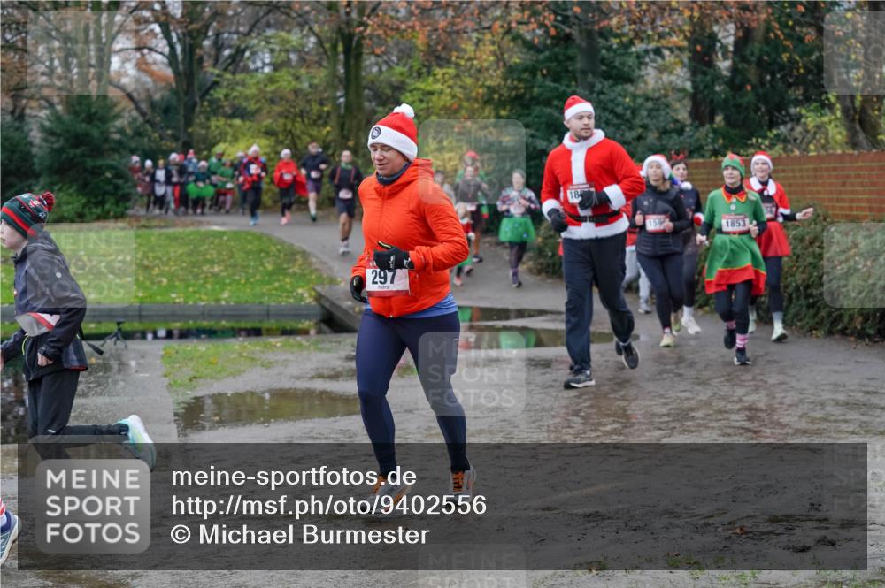 07.12.2025 - St. Pauli X-Mass-Run No. 15 Michael Burmester http://msf.ph/oto/9402556 07.12.2025 10:43:10 Laufen 297, 18, 159, 1853 meine-sportfotos.de